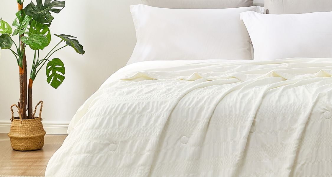 Hypoallergenic Bedding Isn’t Enough: What Your Sheets May Be Doing to Your Skin