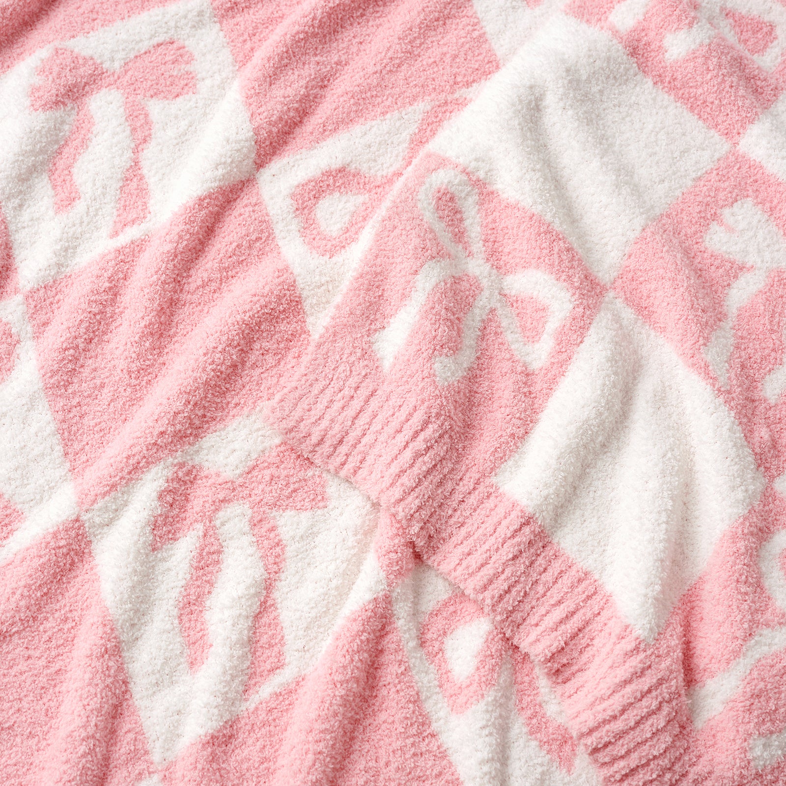 SnugCozy Reversible Checkered Bow Feather Yarn Knit Throw Blanket