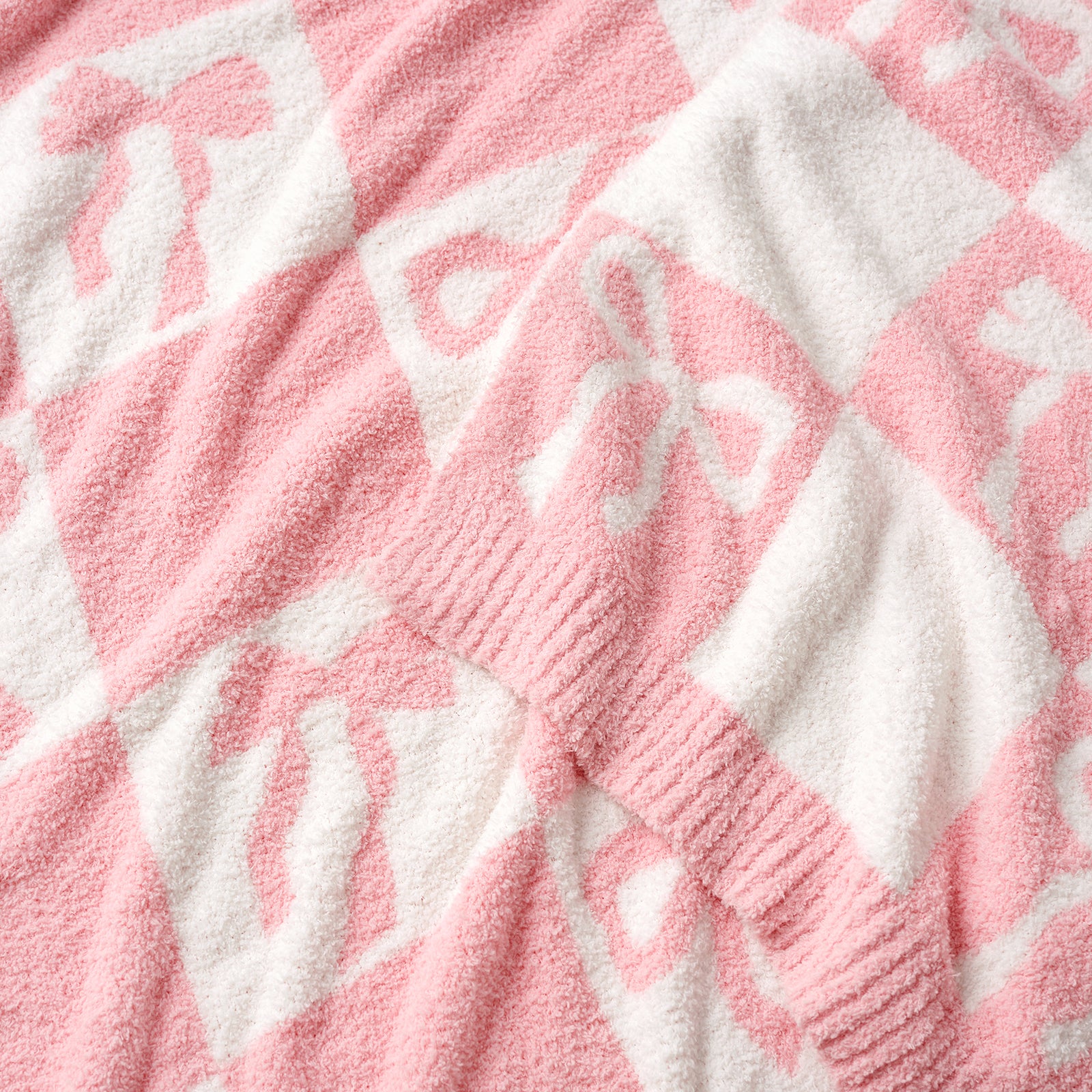 SnugCozy Reversible Checkered Bow Feather Yarn Knit Throw Blanket