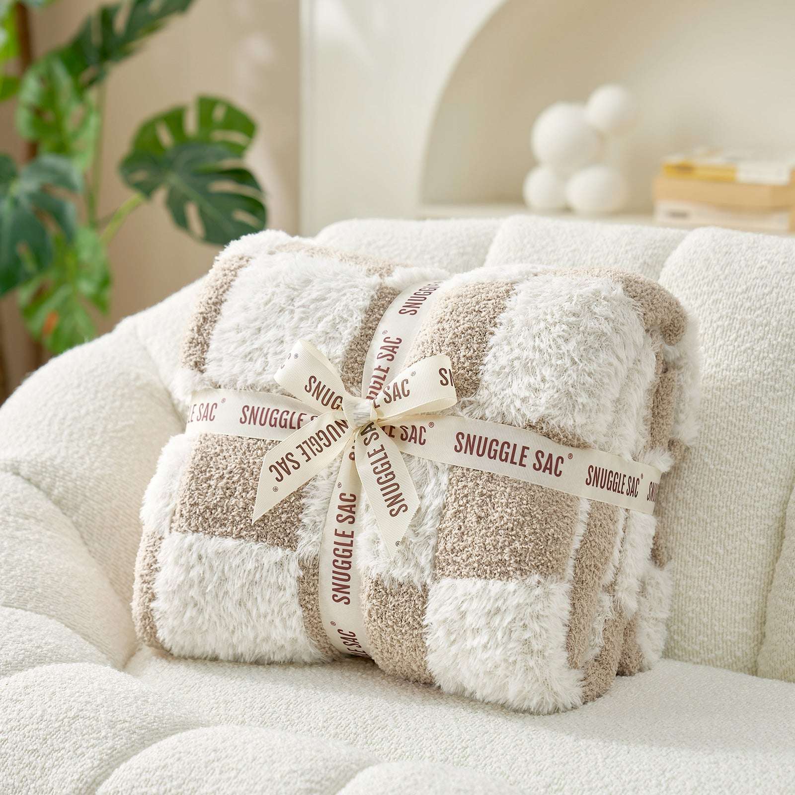 Checkered Faux Fur Microfiber Blanket - #Color_Beige White
