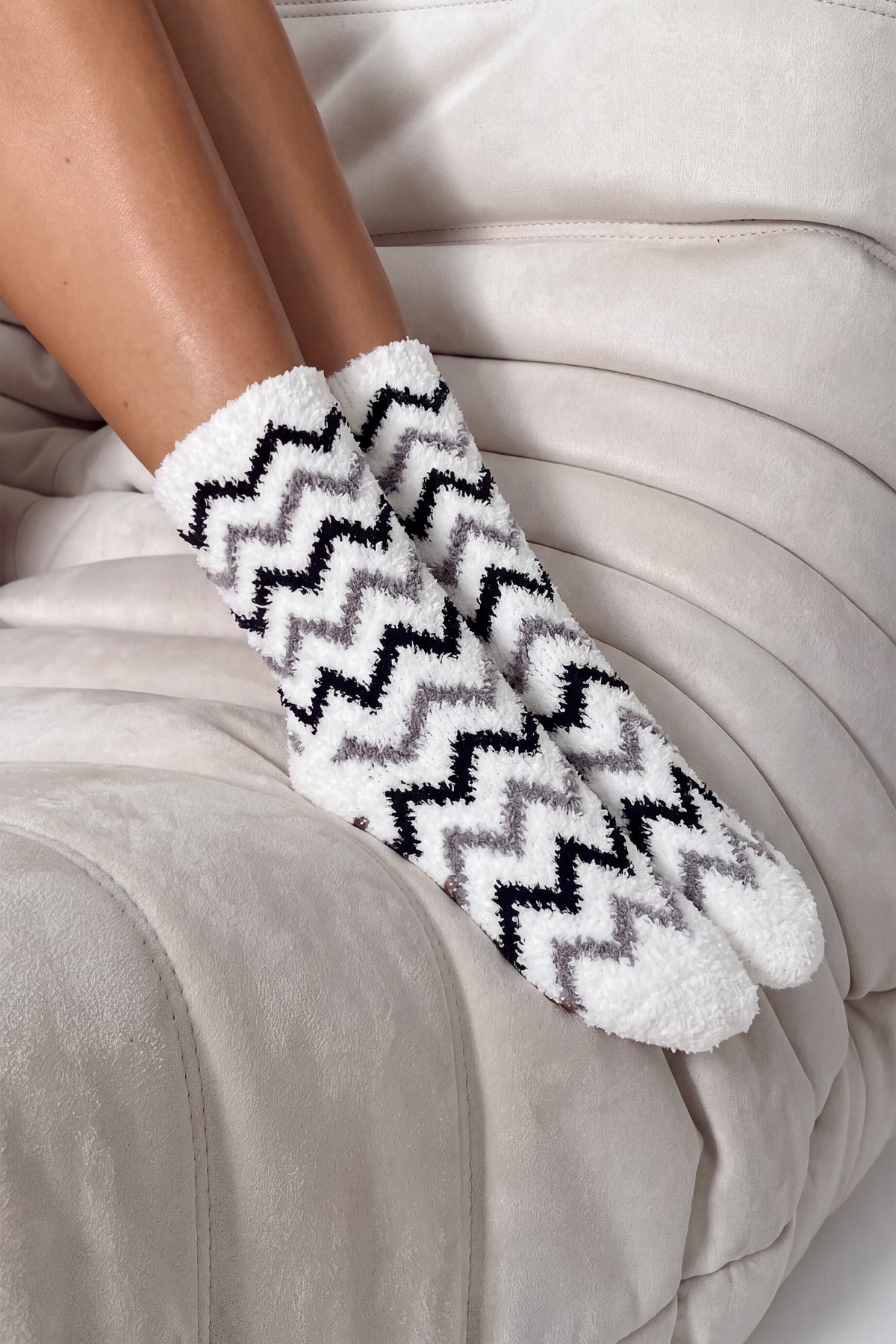 #color_Black Zigzag
