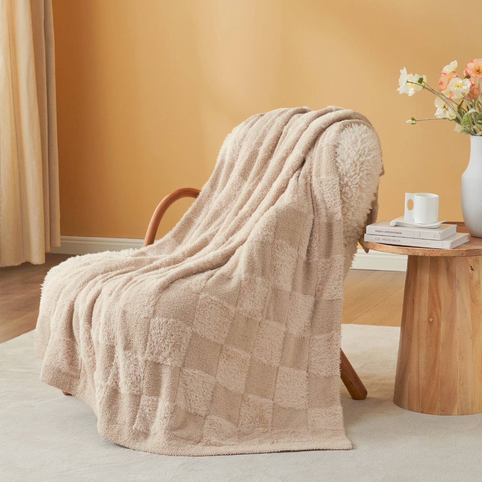 Checkered Faux Fur Microfiber Blanket - #Color_Solid Beige