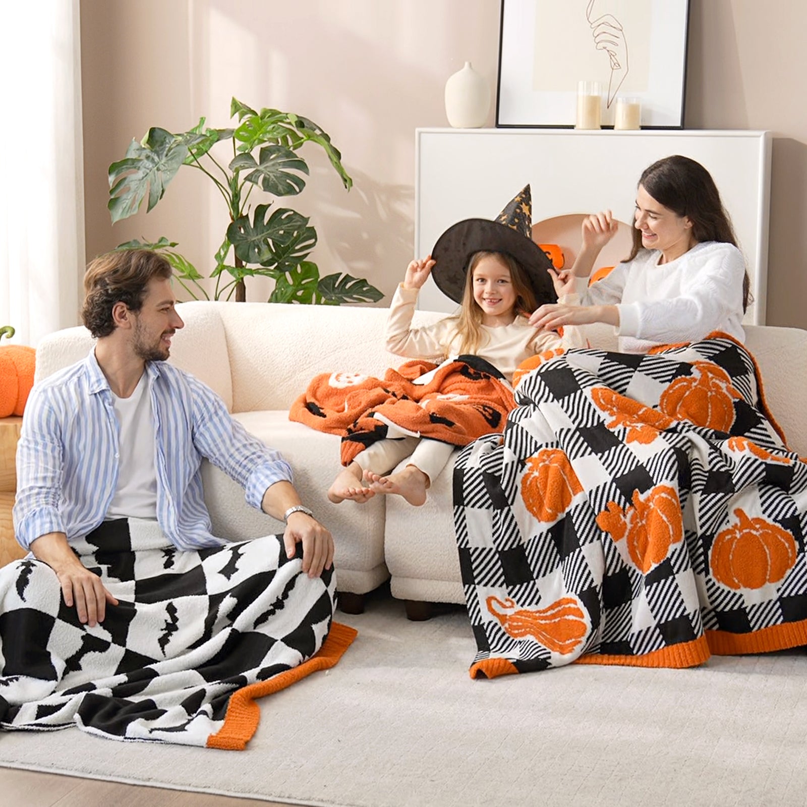 Halloween Checkered Bat Throw Blanket