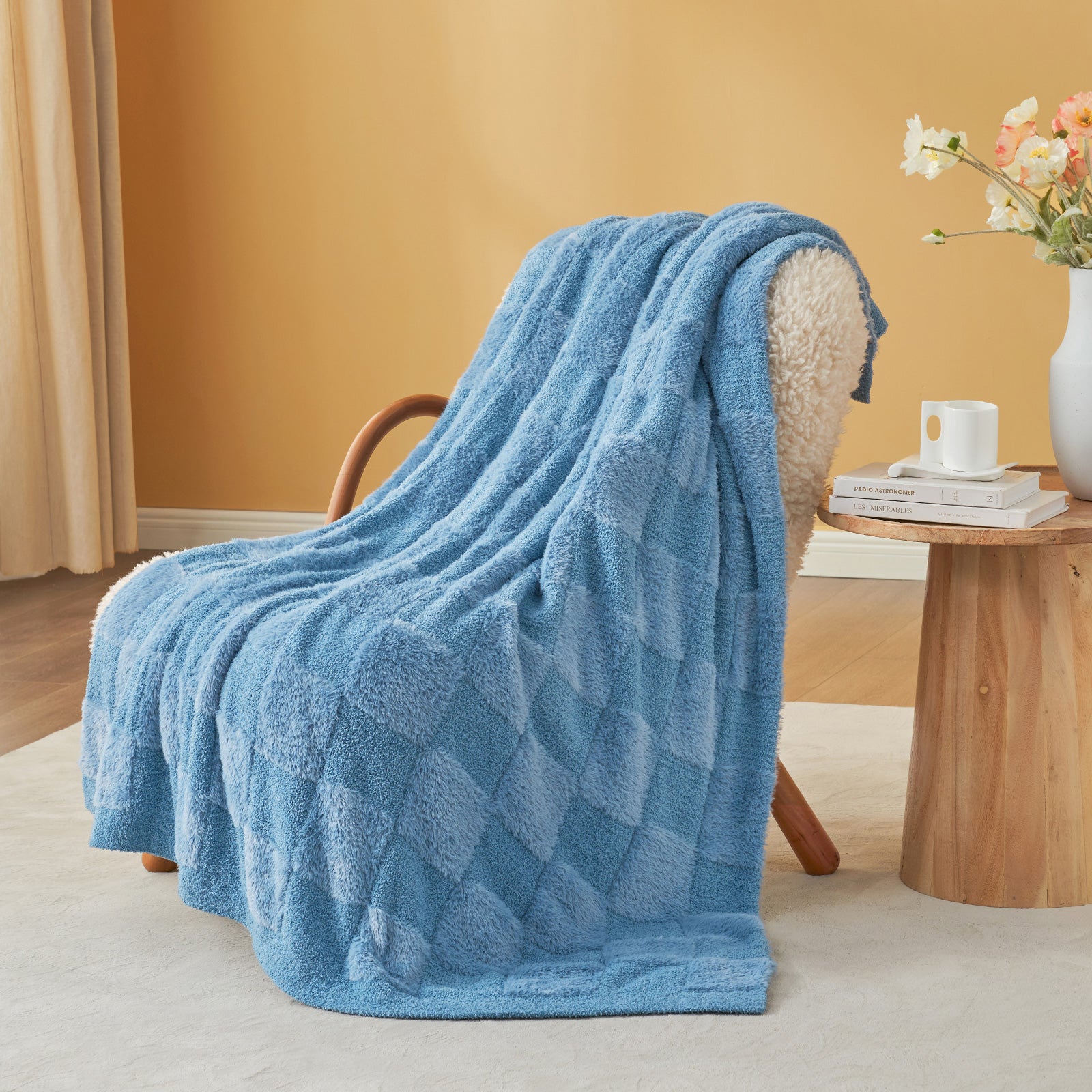 Checkered Faux Fur Microfiber Blanket - #Color_Solid Blue