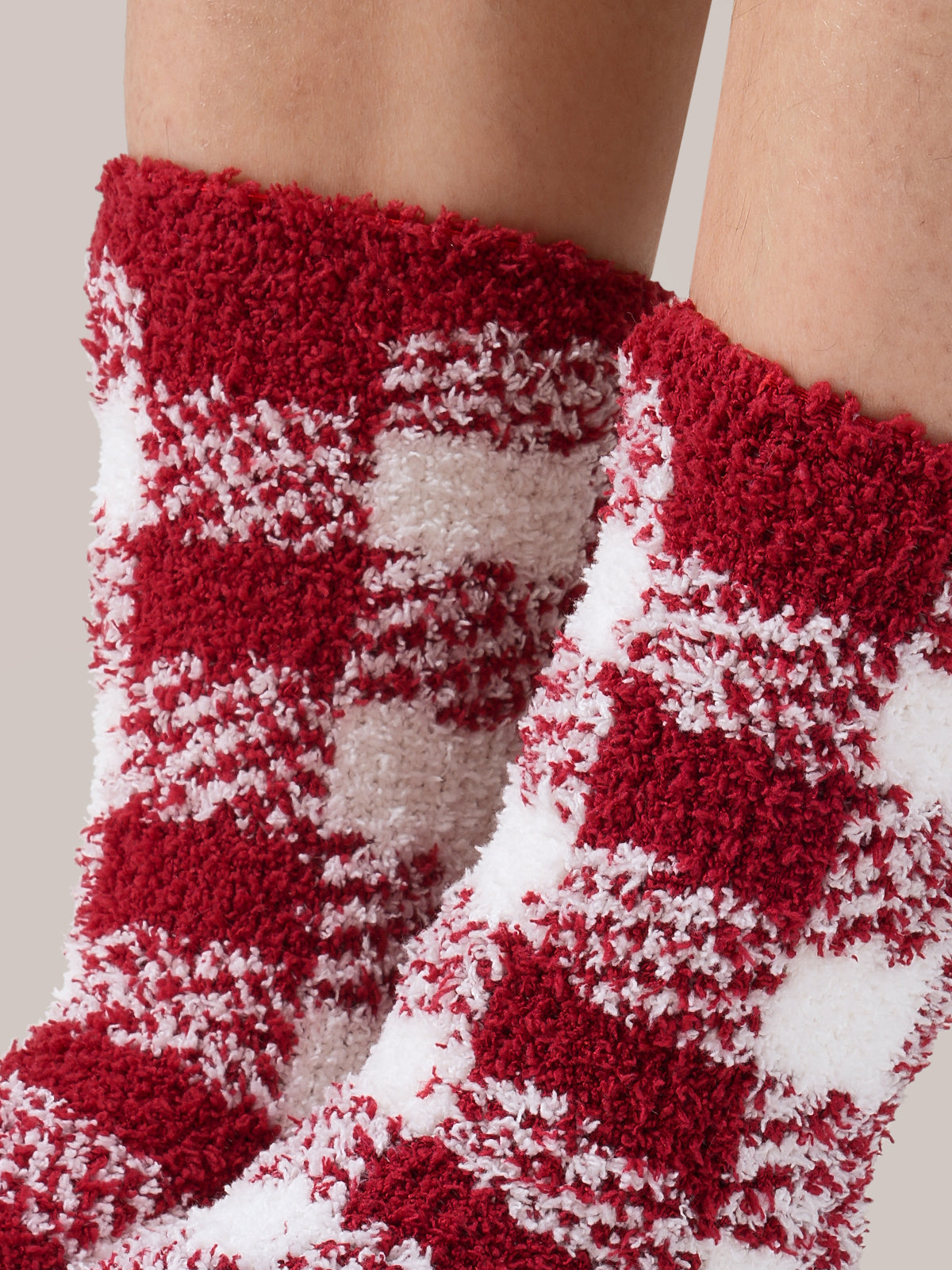 #color_Checkered Red