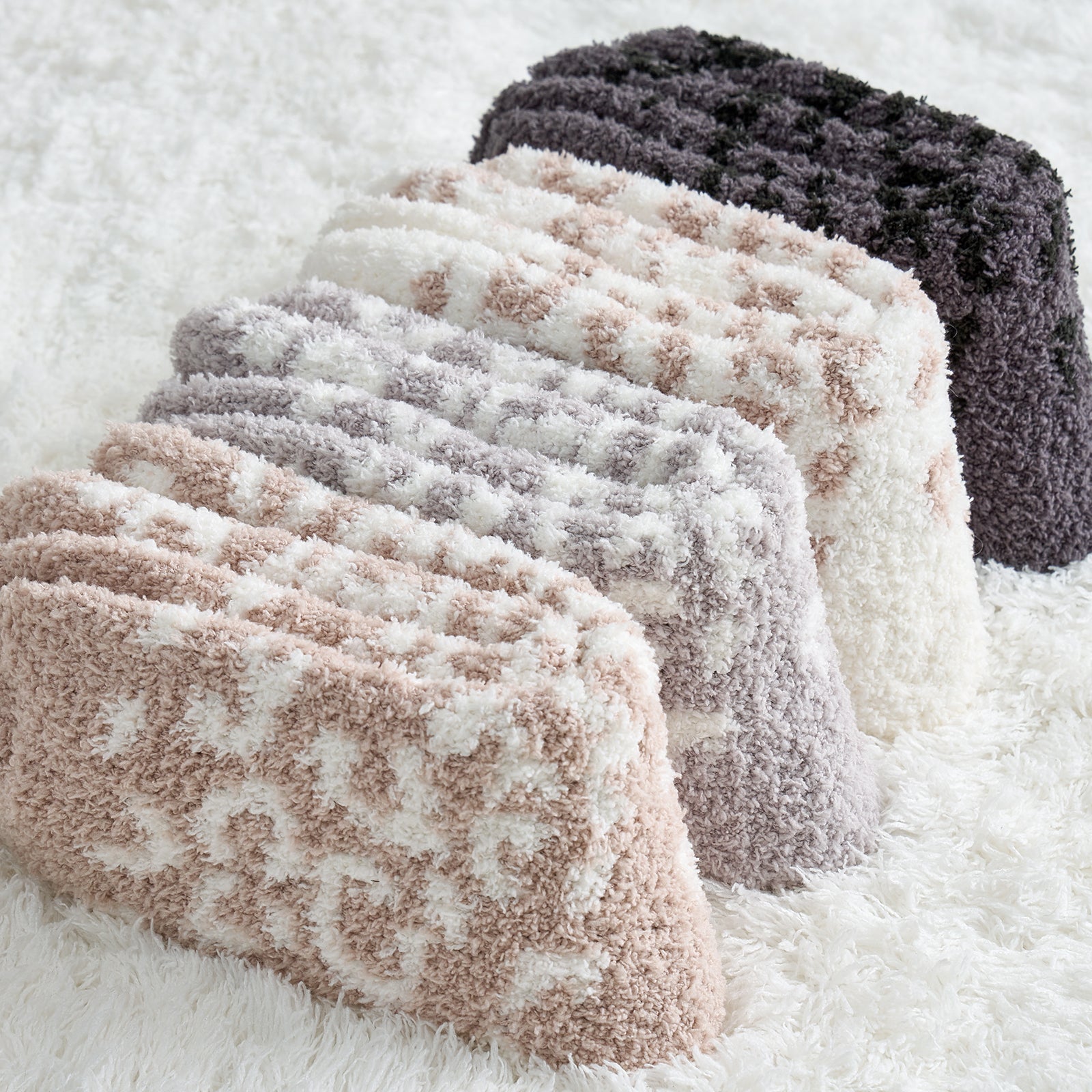 SnuggleChic Women Leopard Socks 4 pairs