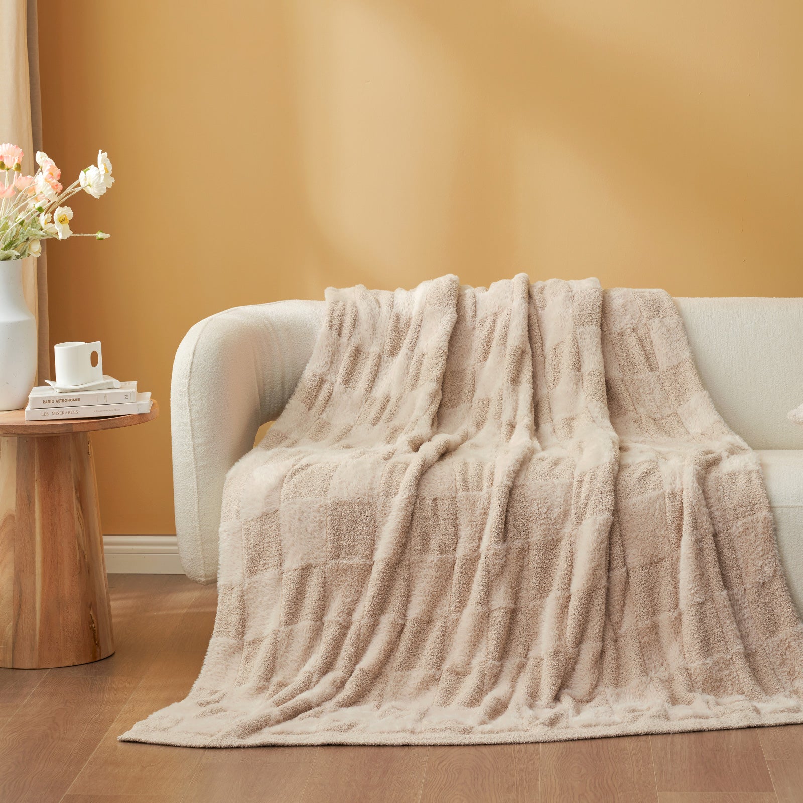 Checkered Faux Fur Microfiber Blanket - #Color_Solid Beige
