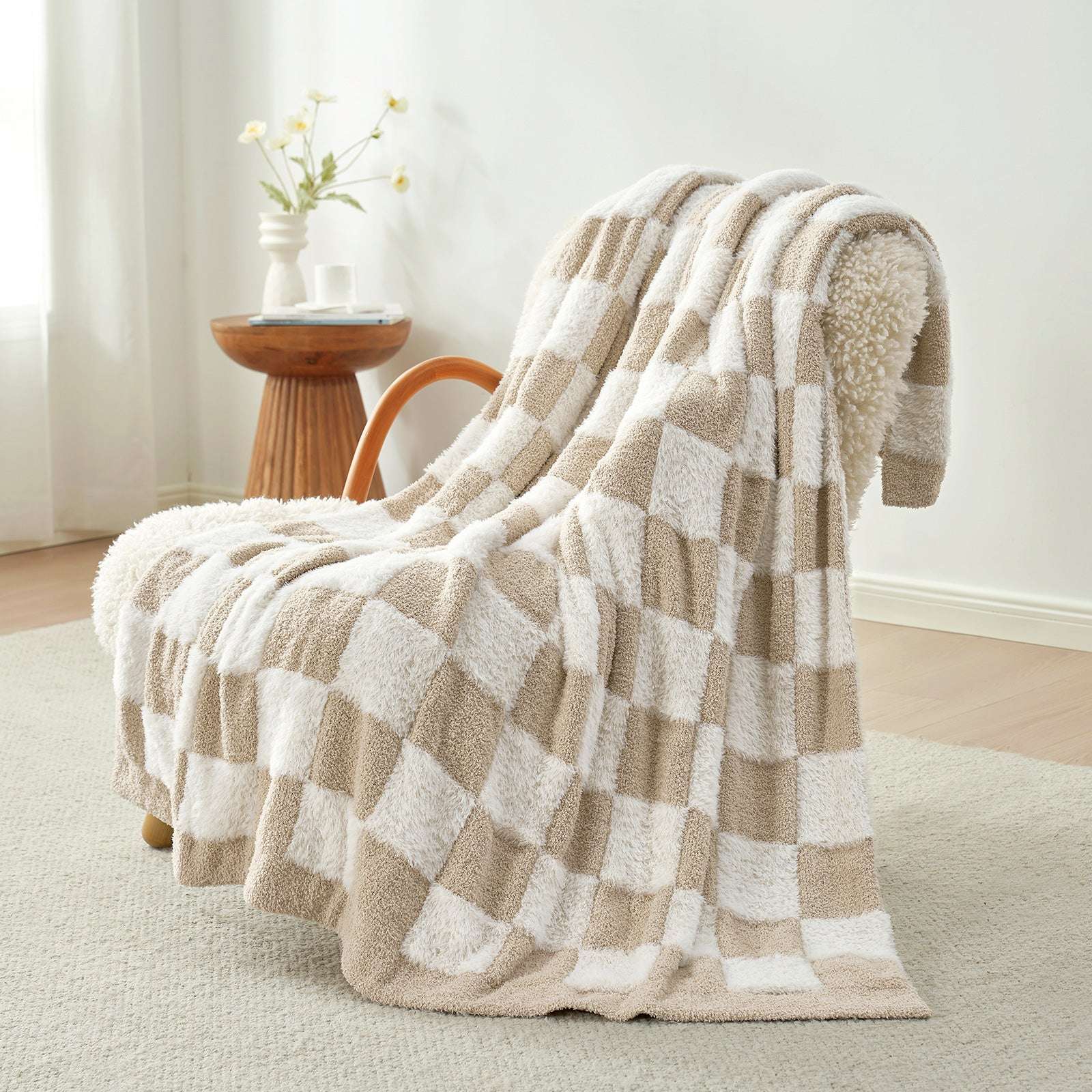 Checkered Faux Fur Microfiber Blanket - #Color_Beige White