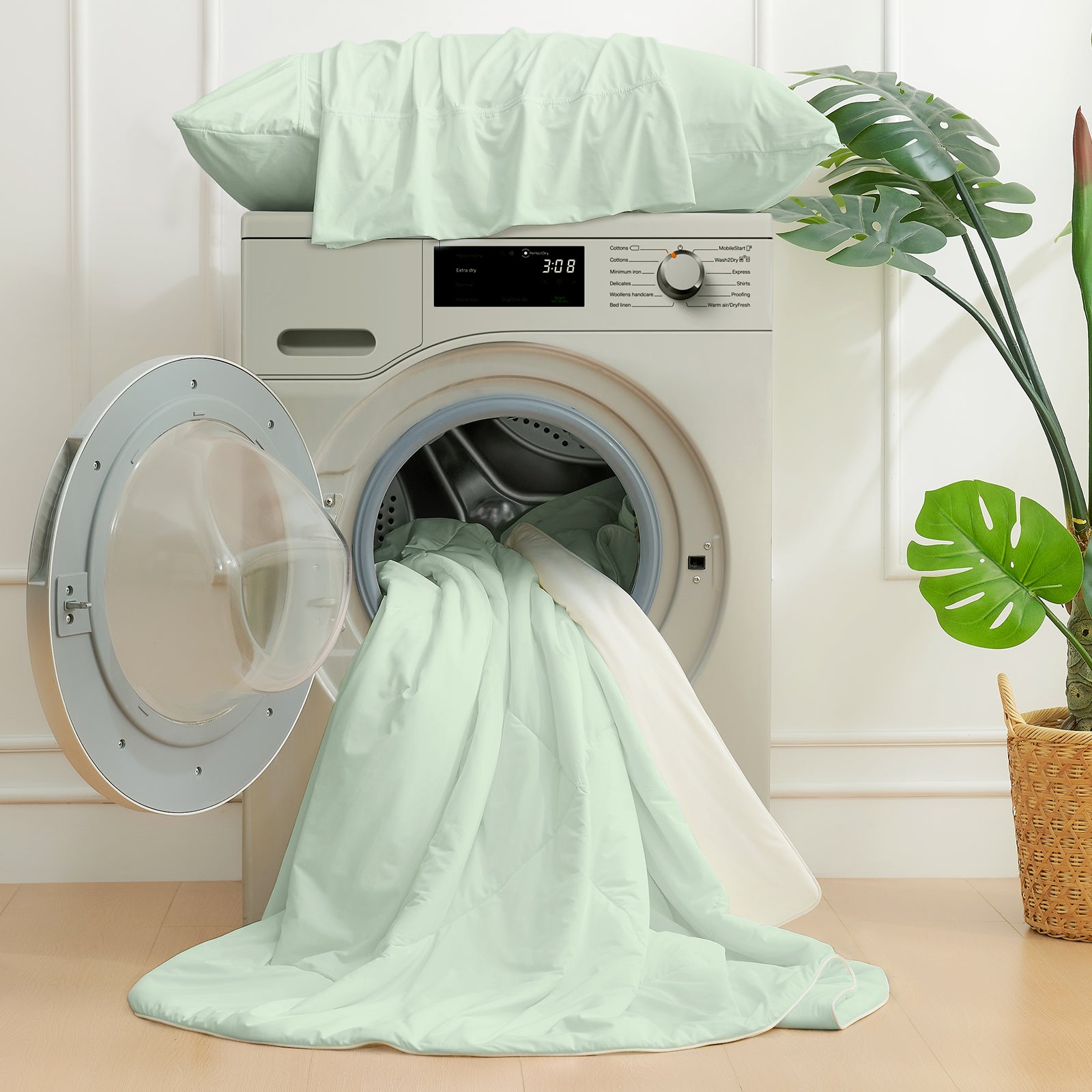 Machine washable cooling comforter for easy care#color_Mint Green