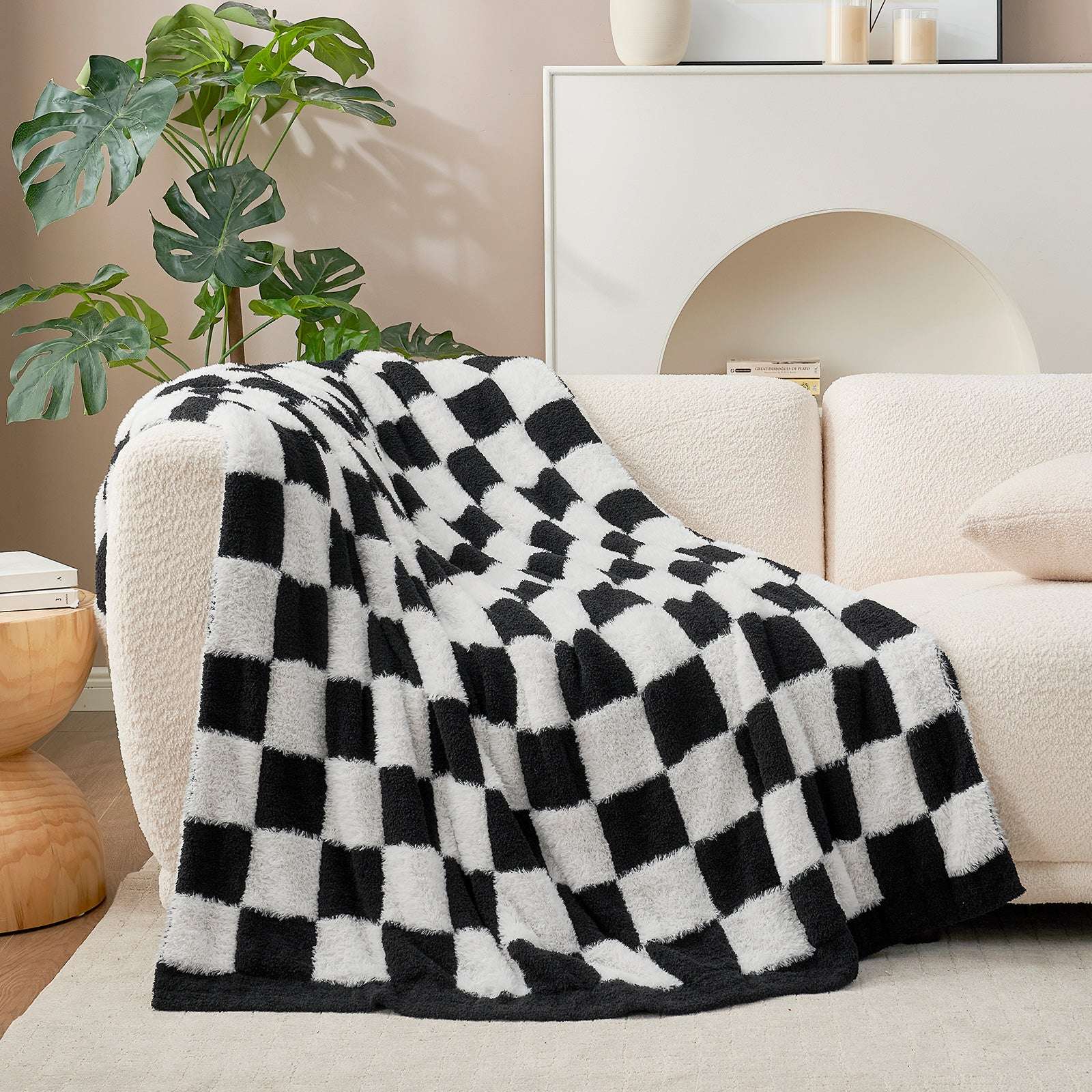 Checkered Faux Fur Microfiber Blanket - #Color_Black White