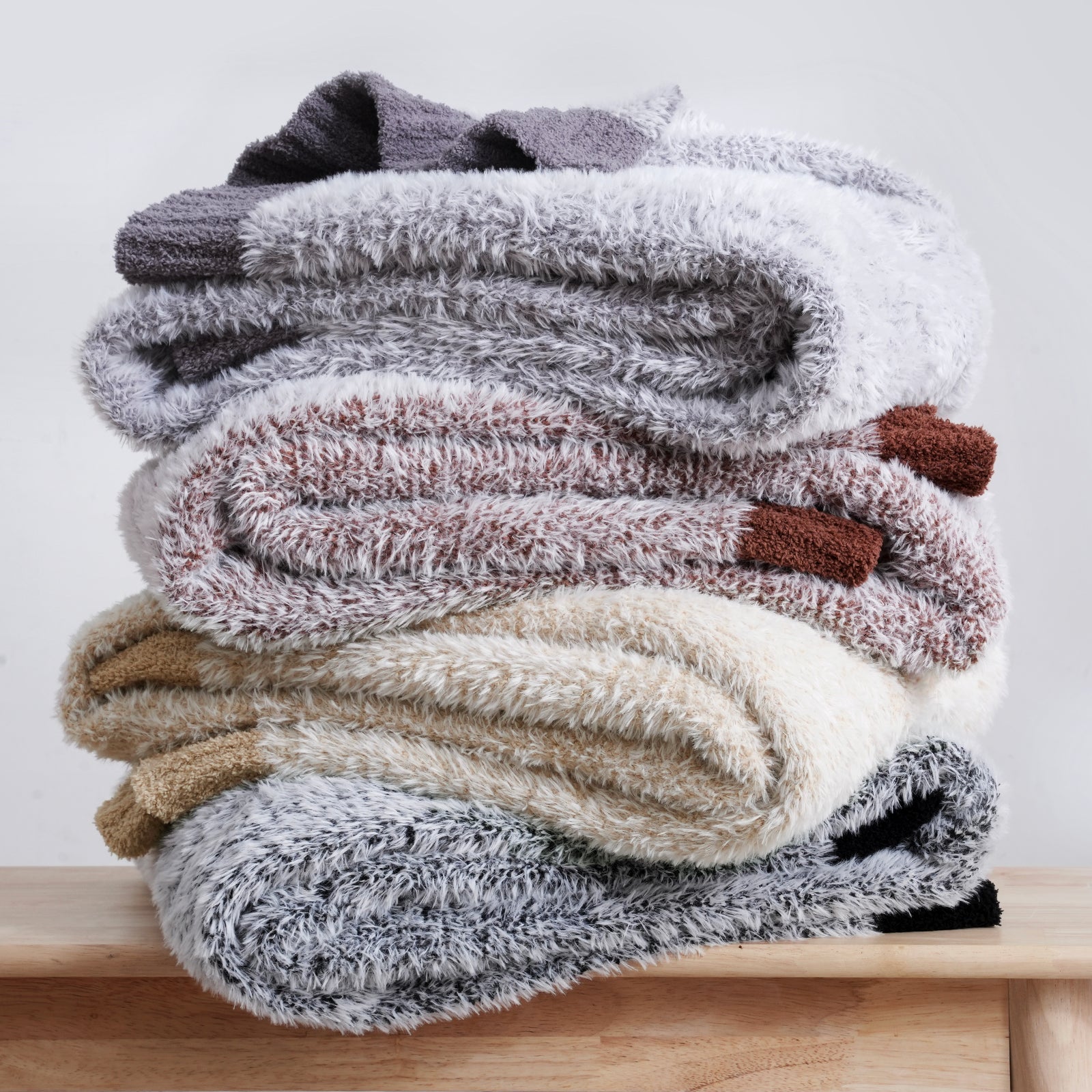 SnugCozy Ultrasoft Faux Fur Knit Throw Blanket
