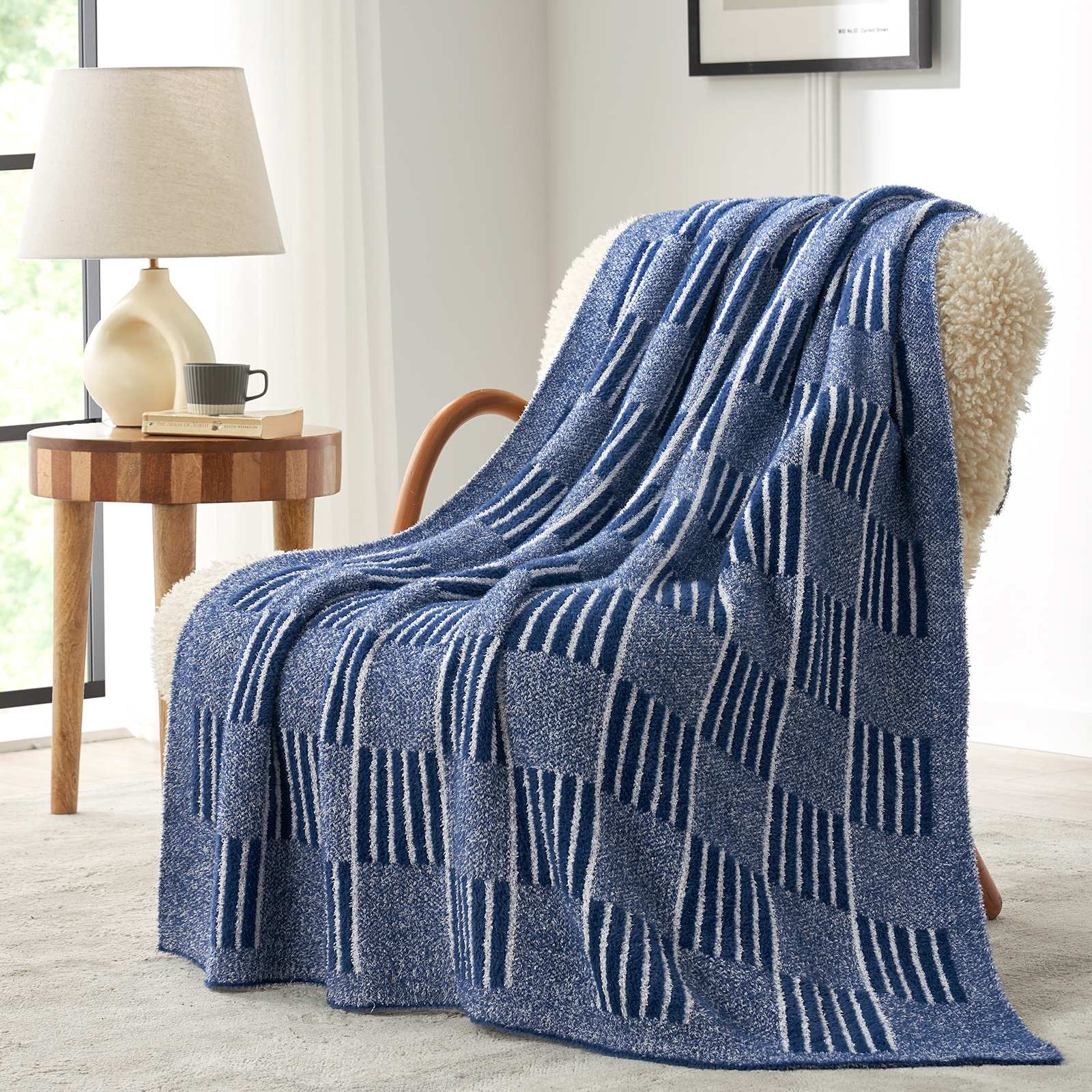 Aazon.co: Snuggle Sac Whale Knitted Throw Blanket, Super Soft Reversible Fluffy Shark Plush