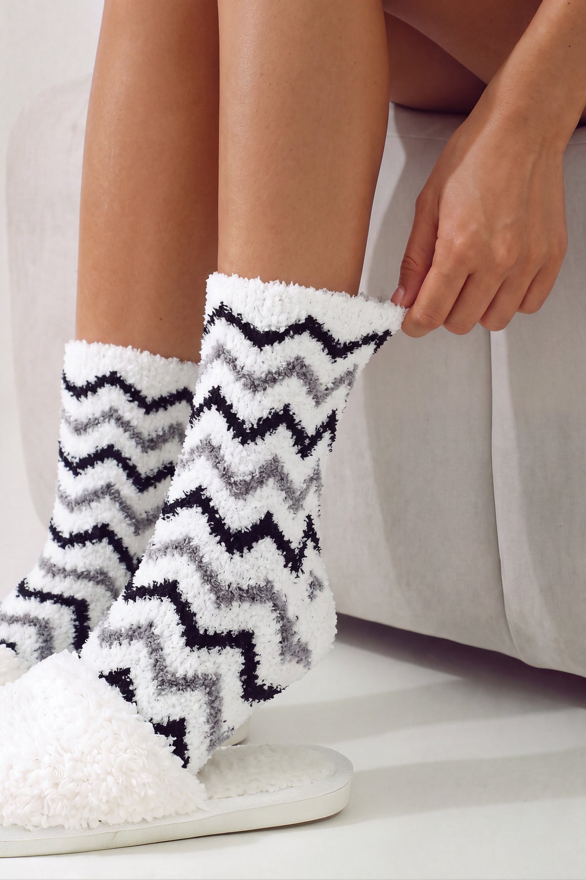 #color_Black Zigzag
