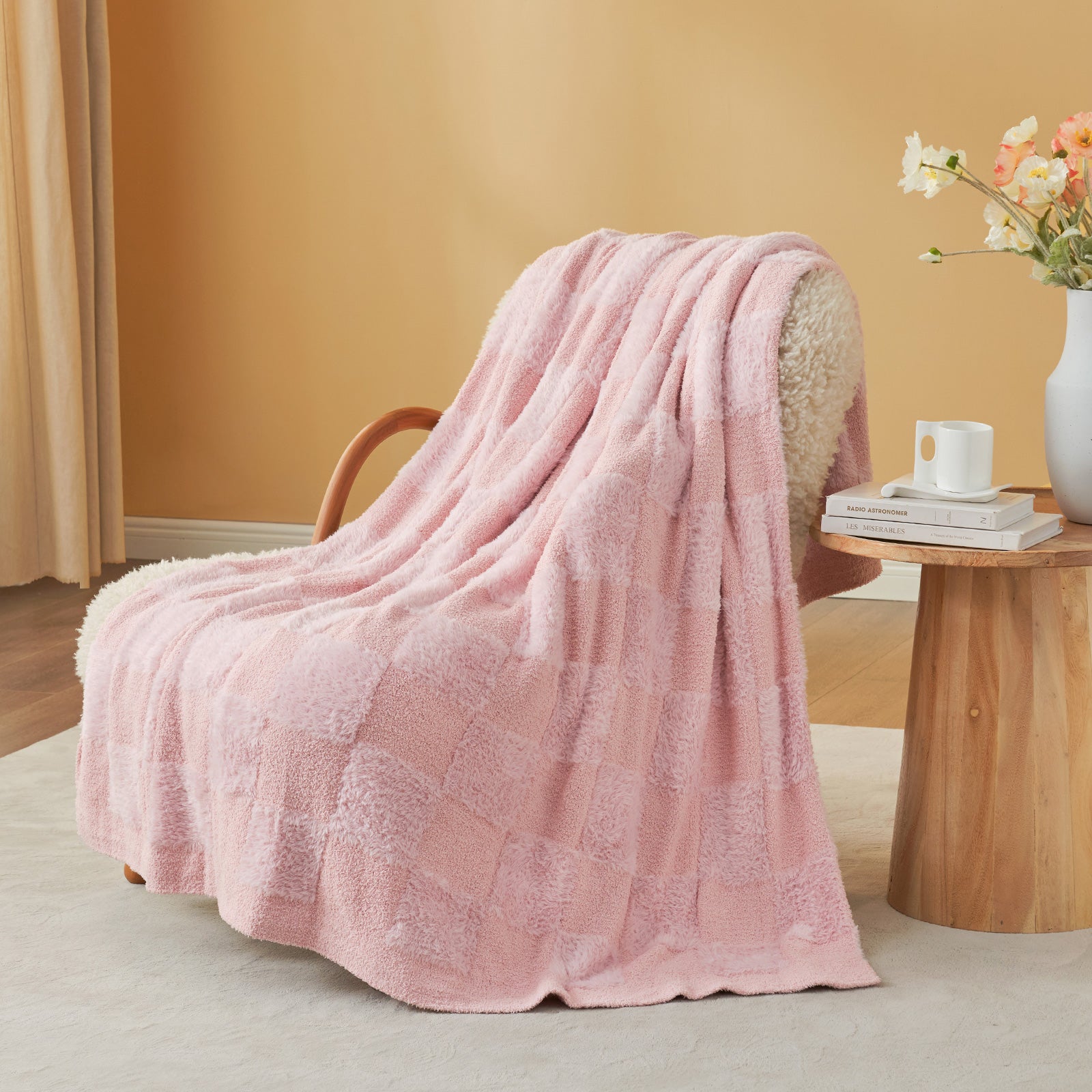 Checkered Faux Fur Microfiber Blanket