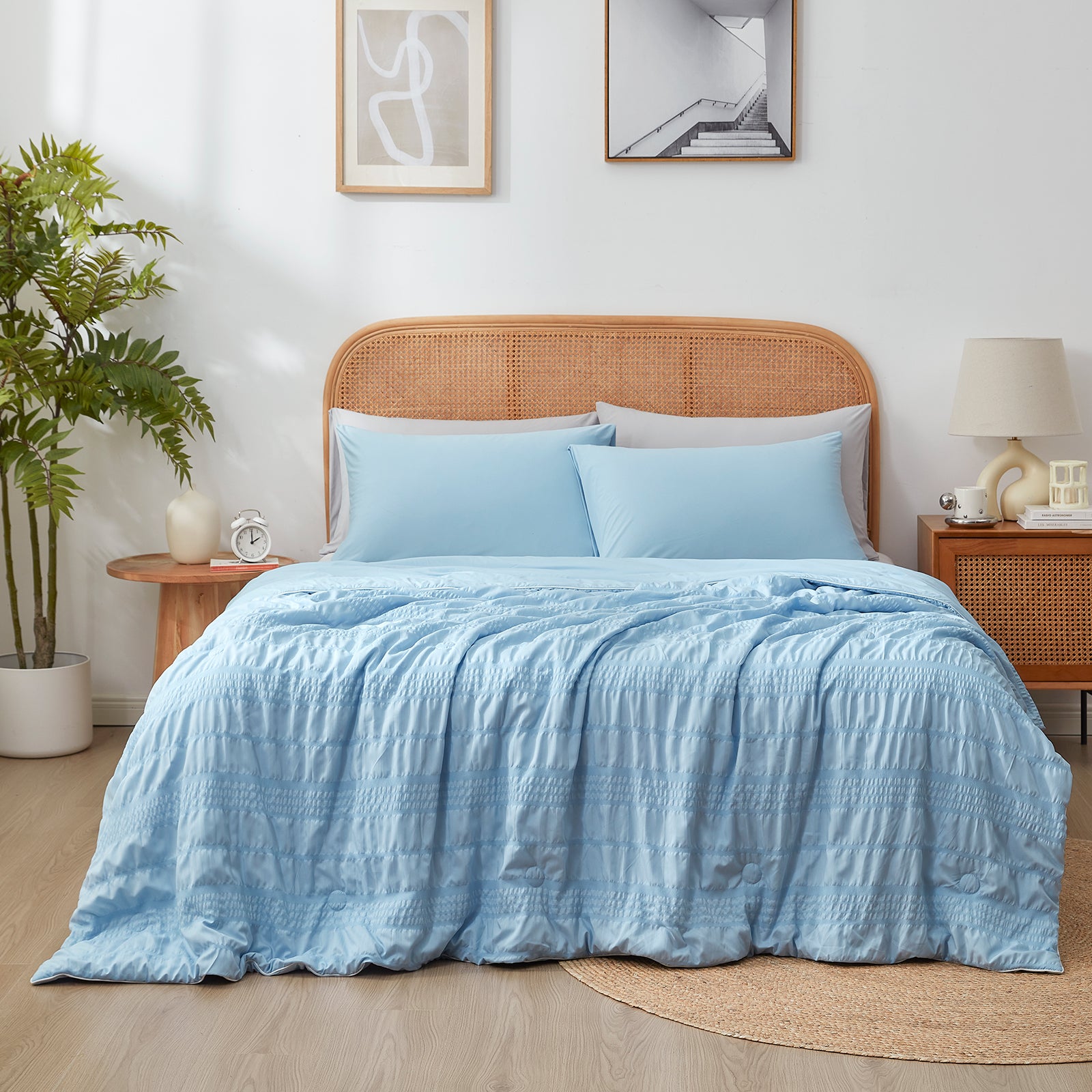 Best Cooling Comforter Breathable Seersucker Design | Snuggle Sac