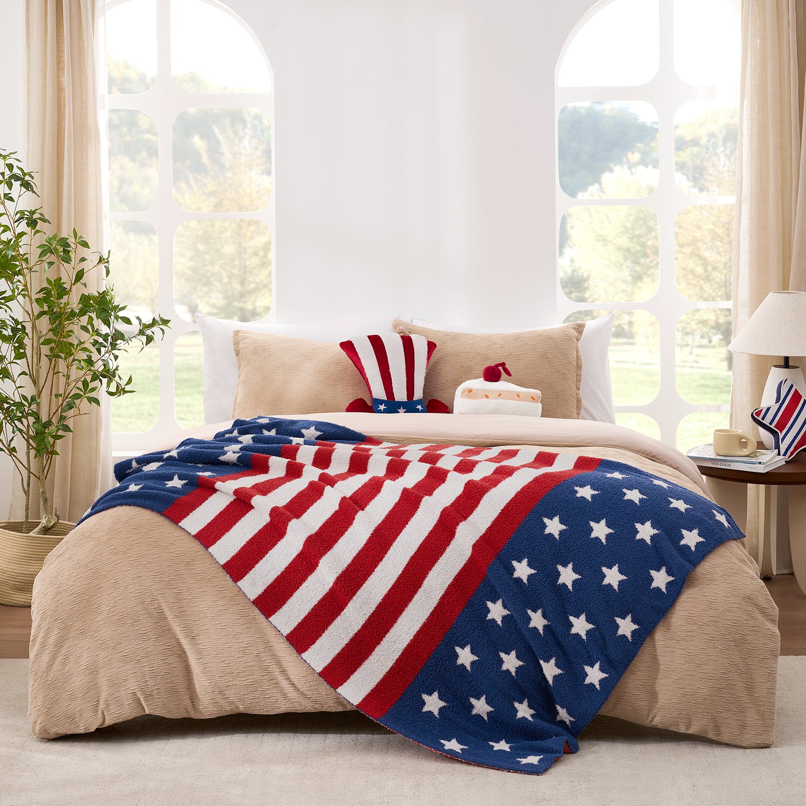 SnugCozy Independent Day Feather Yarn Throw Blanket