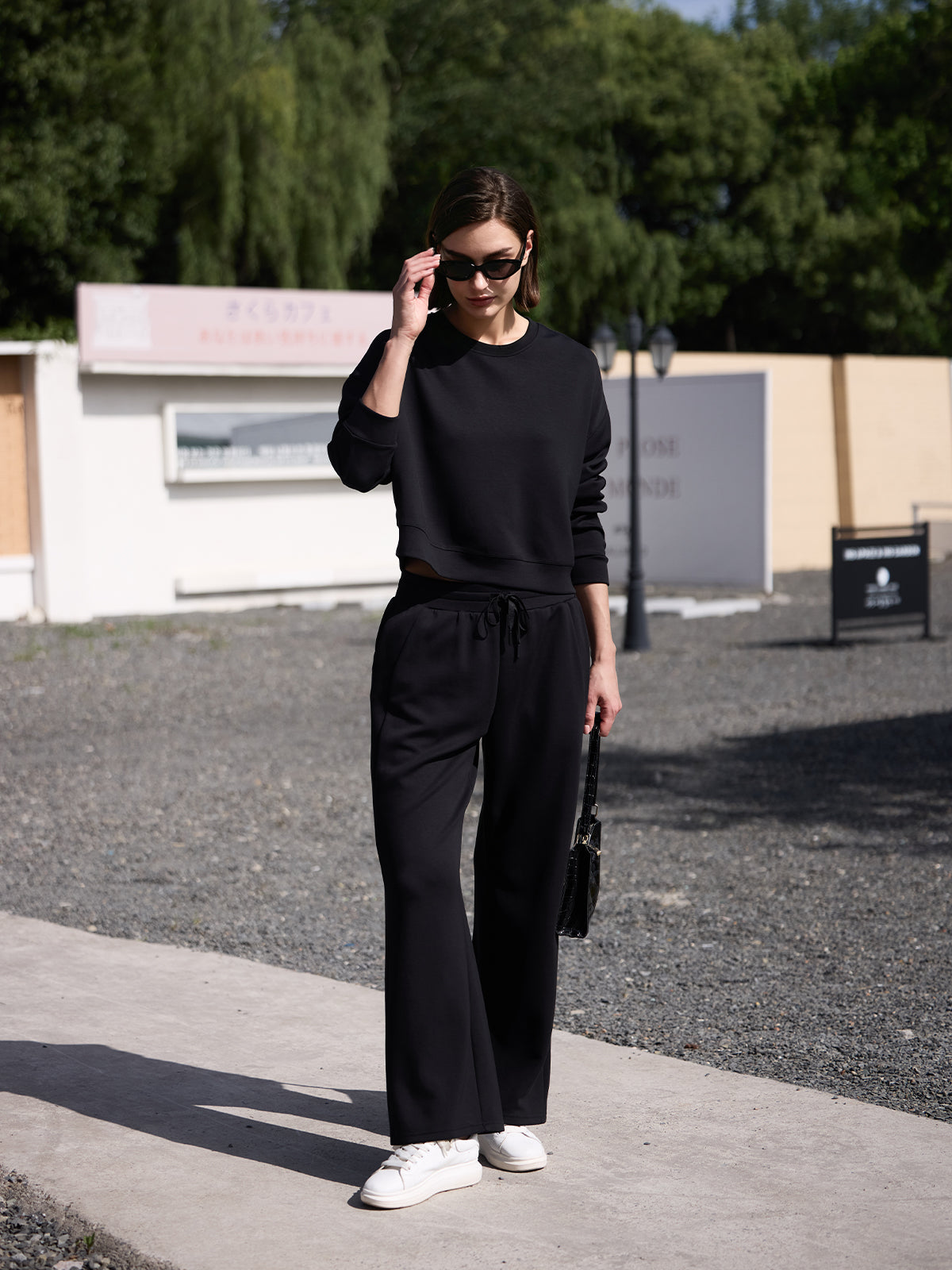 #color_Black