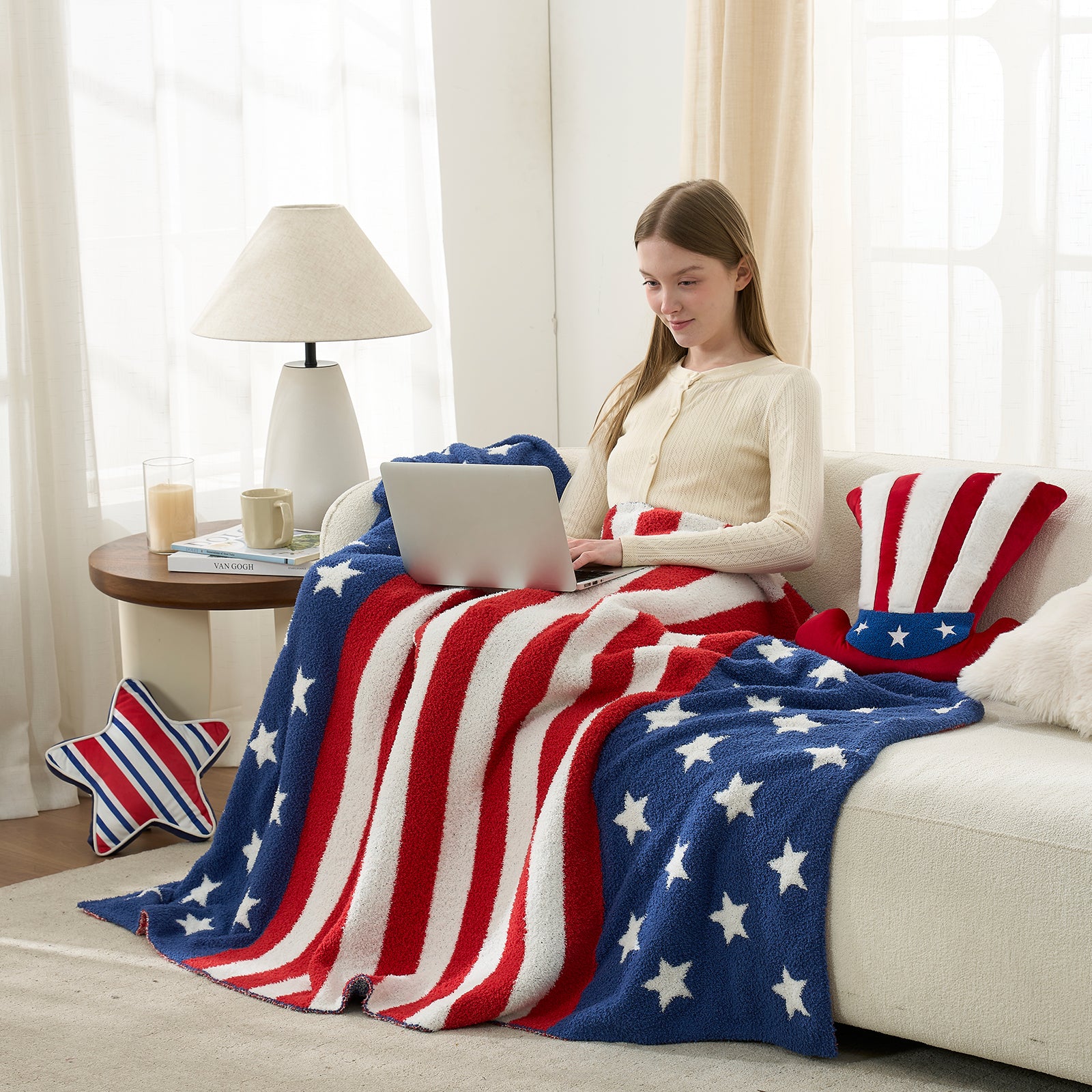 SnugCozy Independent Day Feather Yarn Throw Blanket