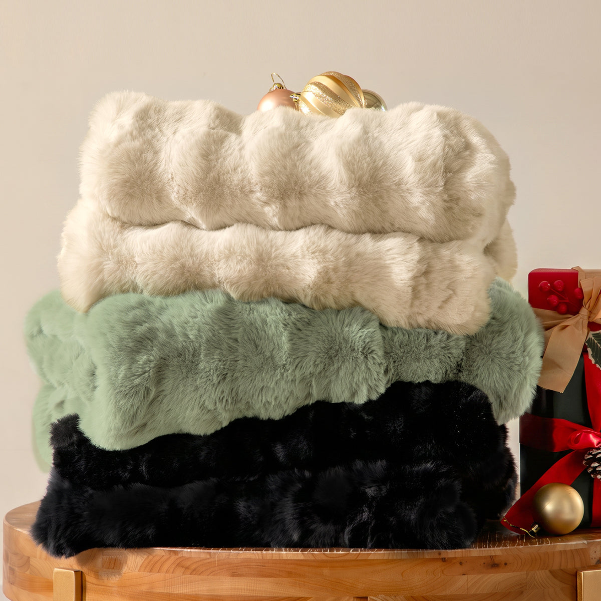 SnugCozy Bubble Faux Fur Electric Blanket - Beige