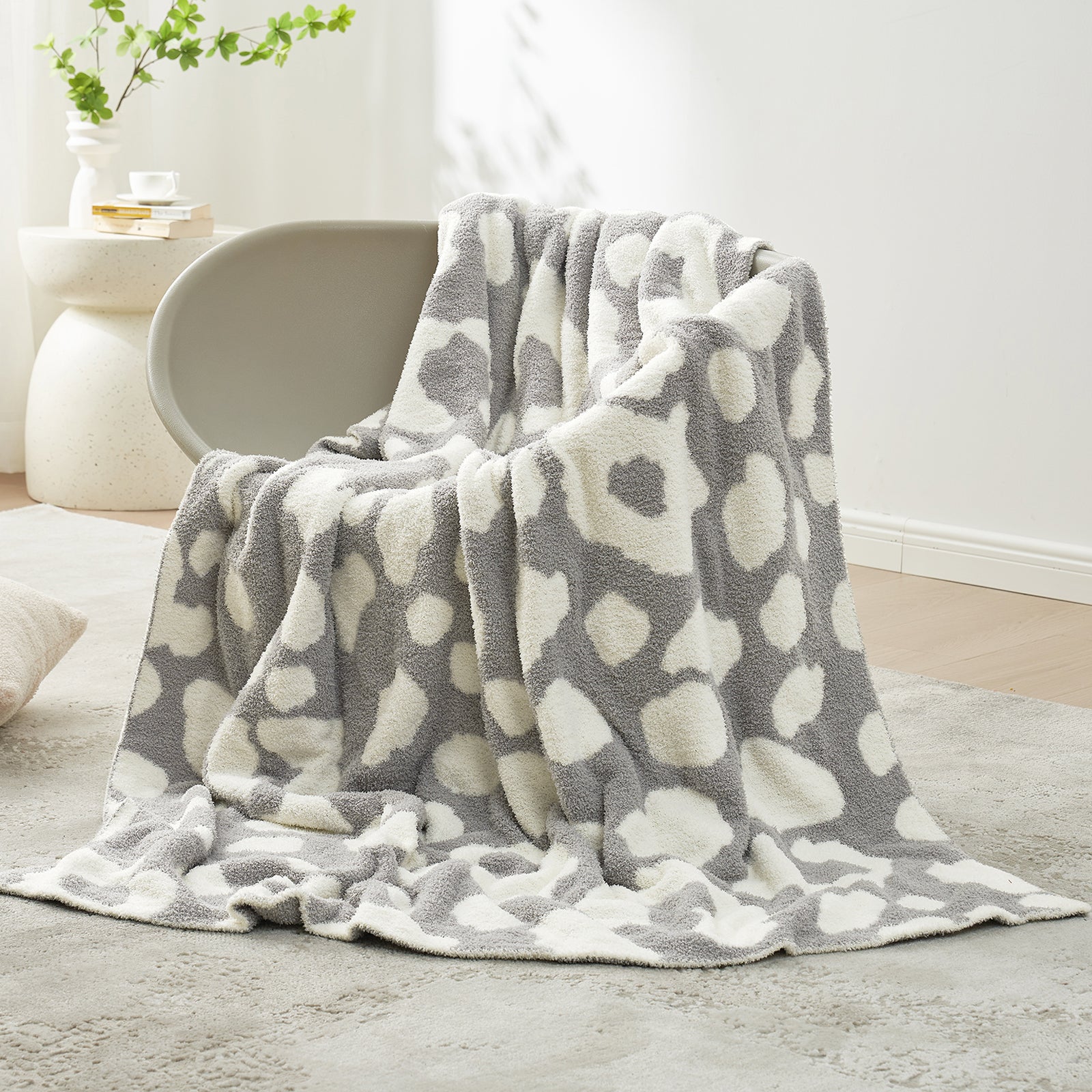 Ultra Soft Leopard Throw Blanket