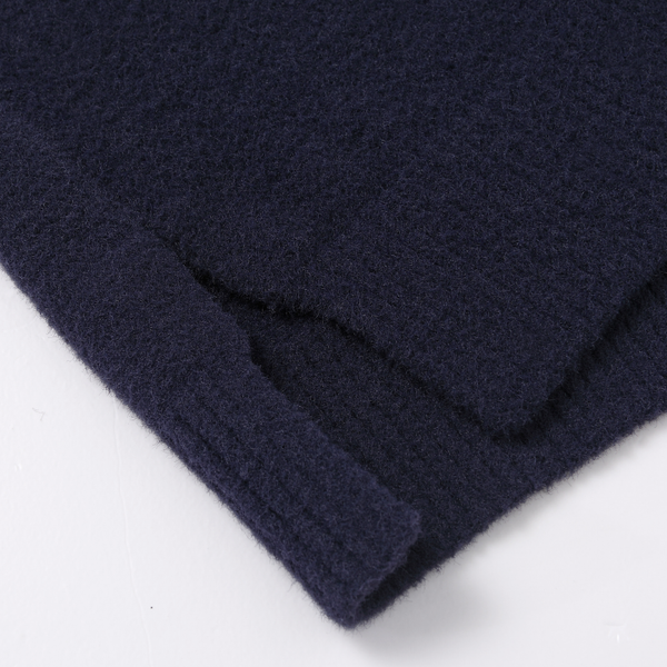 snugglesac-Reflective-Women-knit-sweater-details2
